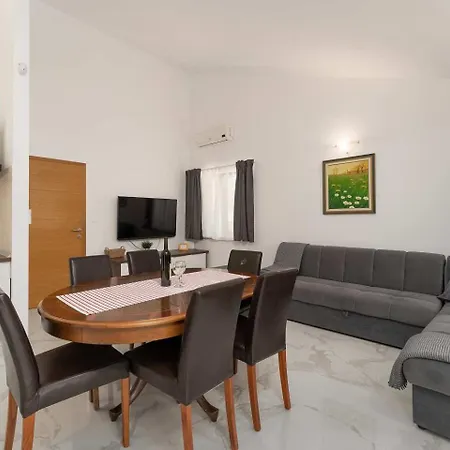 Valencan 1 * Barbariga