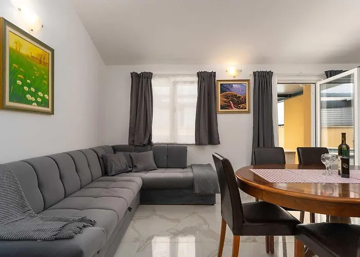 Valencan 1 Vila Barbariga